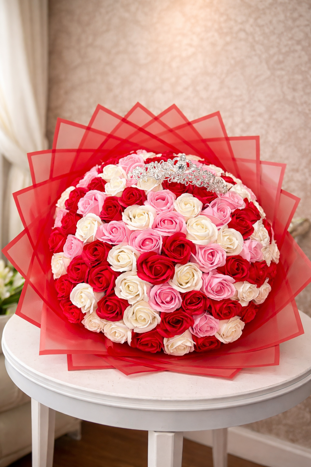 Buchet Premium cu Diademă 👑 | 101 Trandafiri